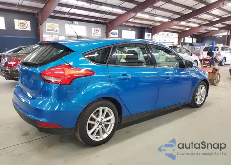 2016 Ford Focus Se z USA, uszkodzony, nr VIN 1FADP3K2XGL390438